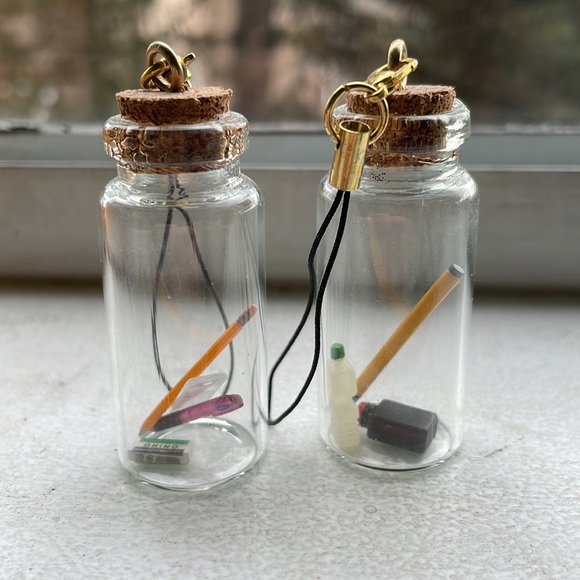 Miniature art supply bottle keychains - drawing and calligraphy - Picture 3 of 5